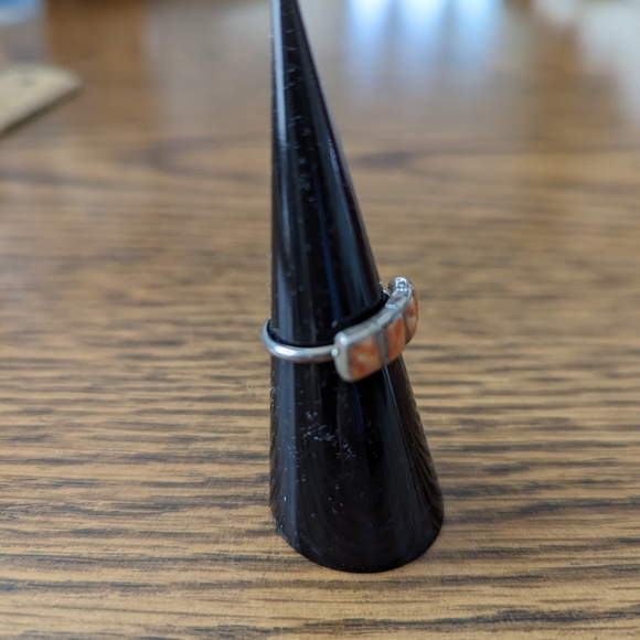 Vintage Native American Spiny Oyster Ring - Picture 4 of 9